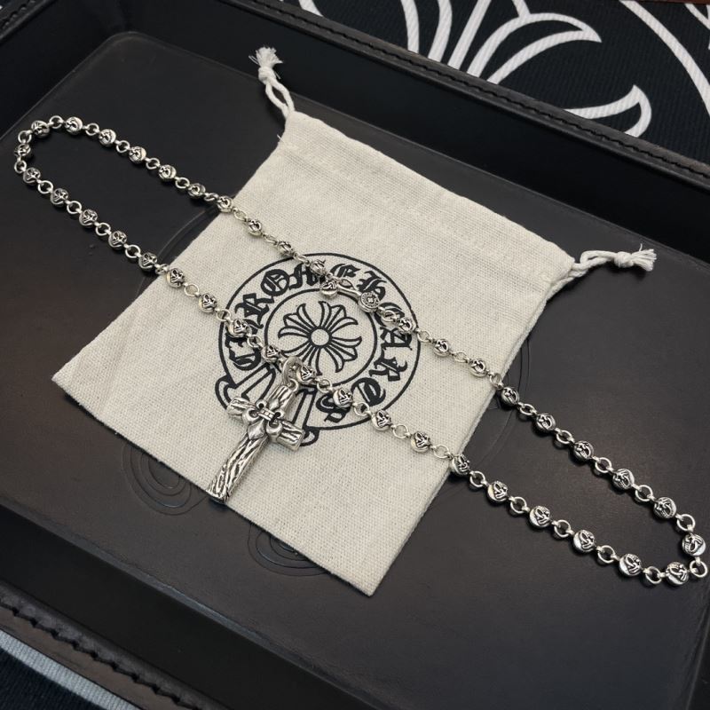 Ch*0me He**ts necklaces